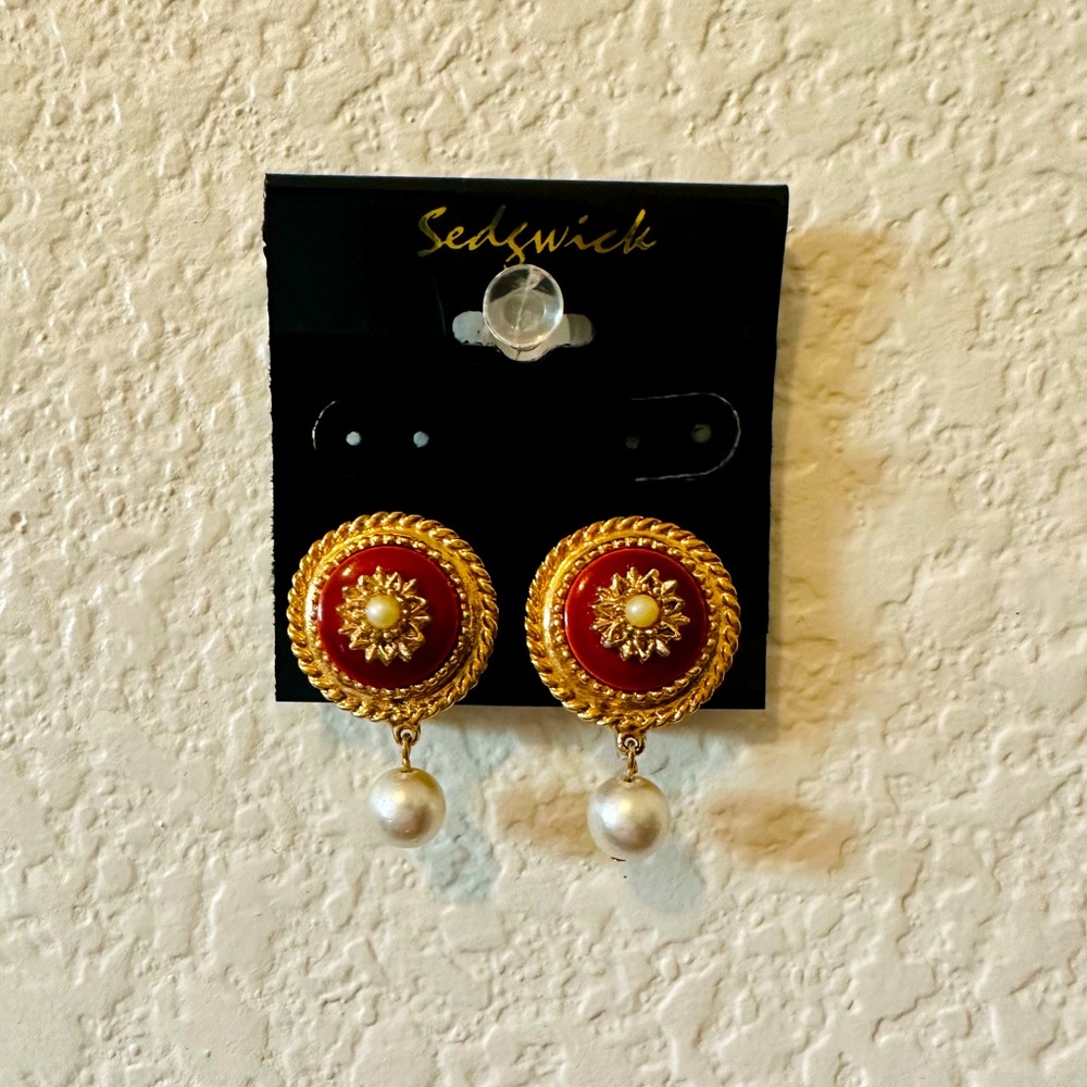 Vintage Sarah Cox clip on earings